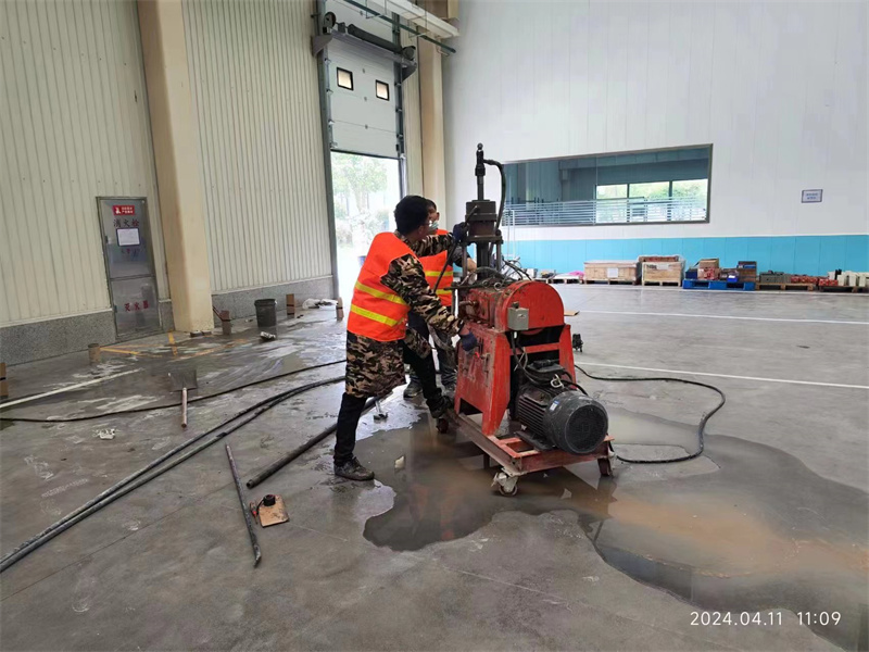 平定厂房地面下沉塌陷注浆加固施工